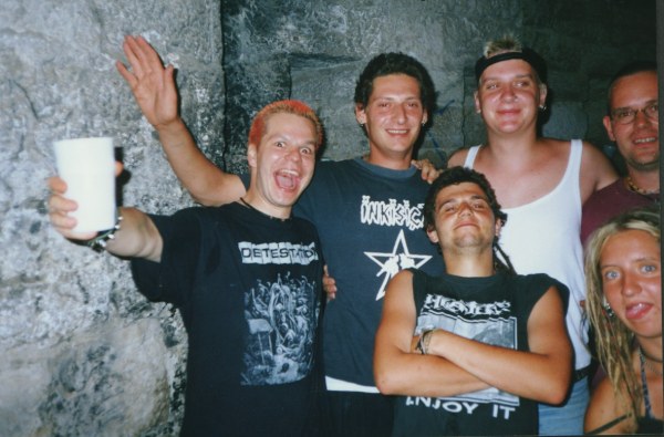 19990806_0010.jpg - click for next picture