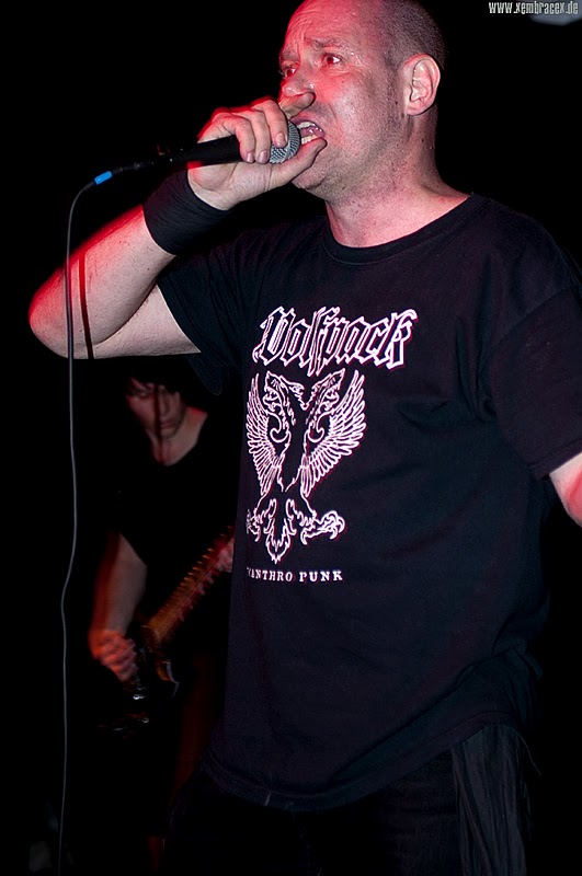 20110430_0027.jpg - click for next picture